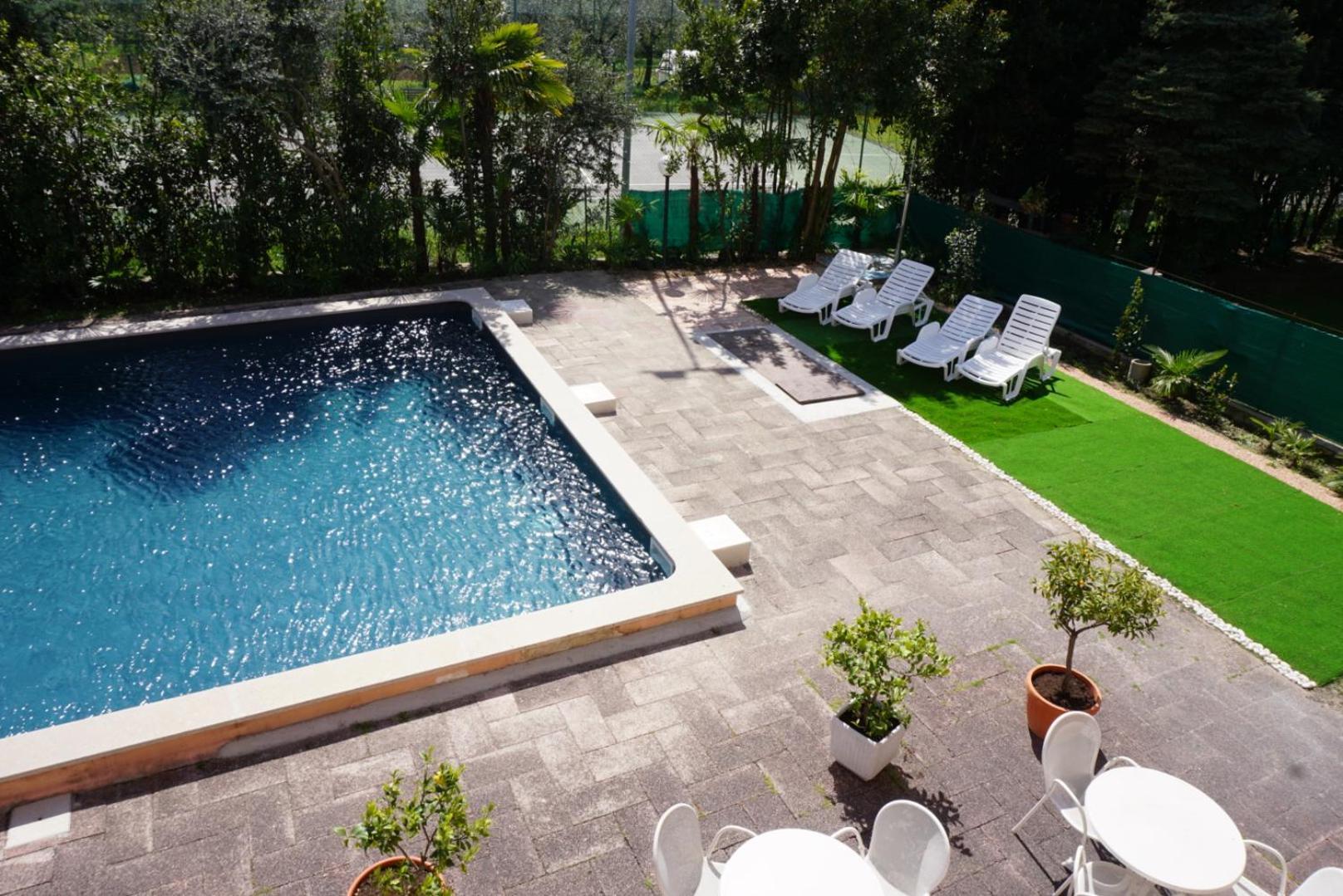 Hotel Diana Riva del Garda Exterior photo